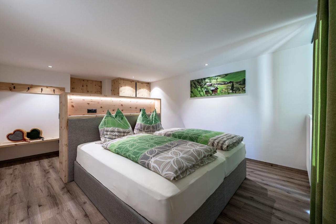 Mesnerhof Apartment Valles Ngoại thất bức ảnh