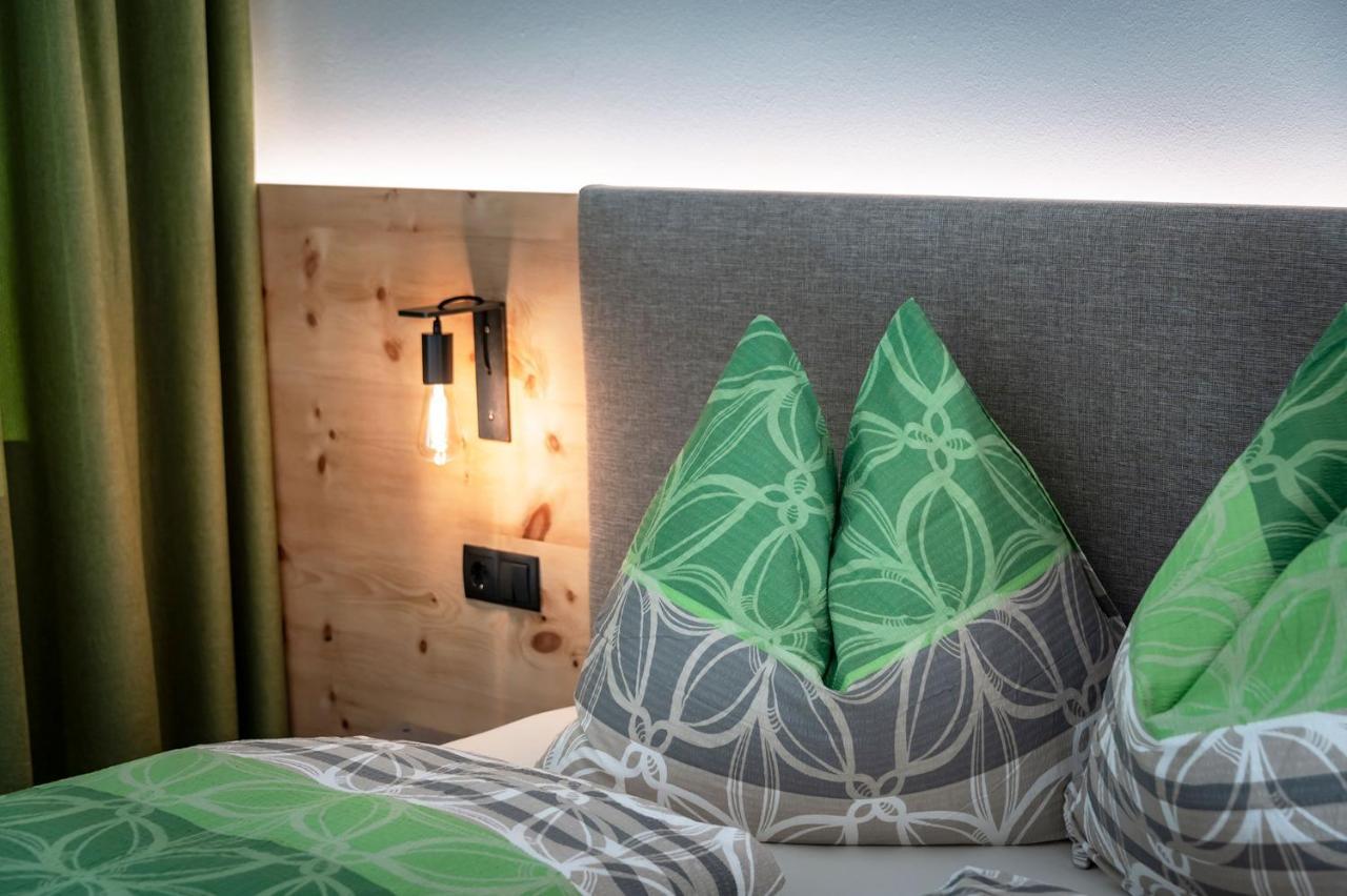 Mesnerhof Apartment Valles Ngoại thất bức ảnh