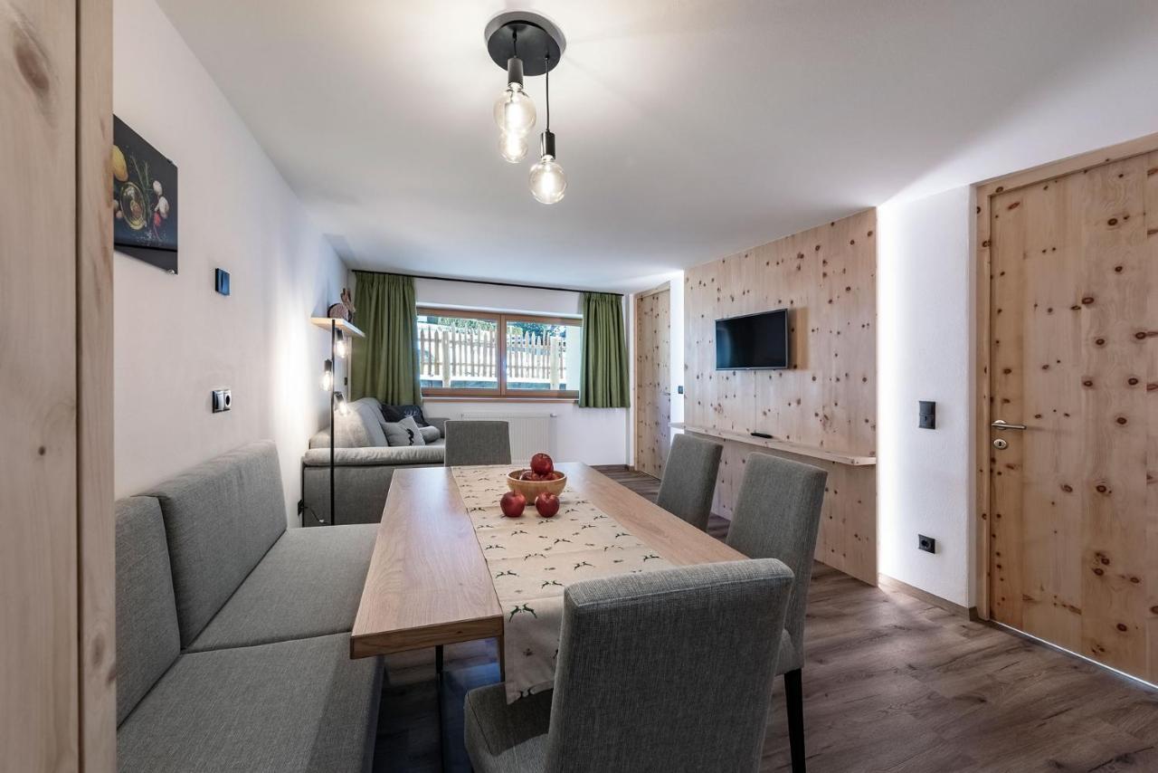 Mesnerhof Apartment Valles Ngoại thất bức ảnh