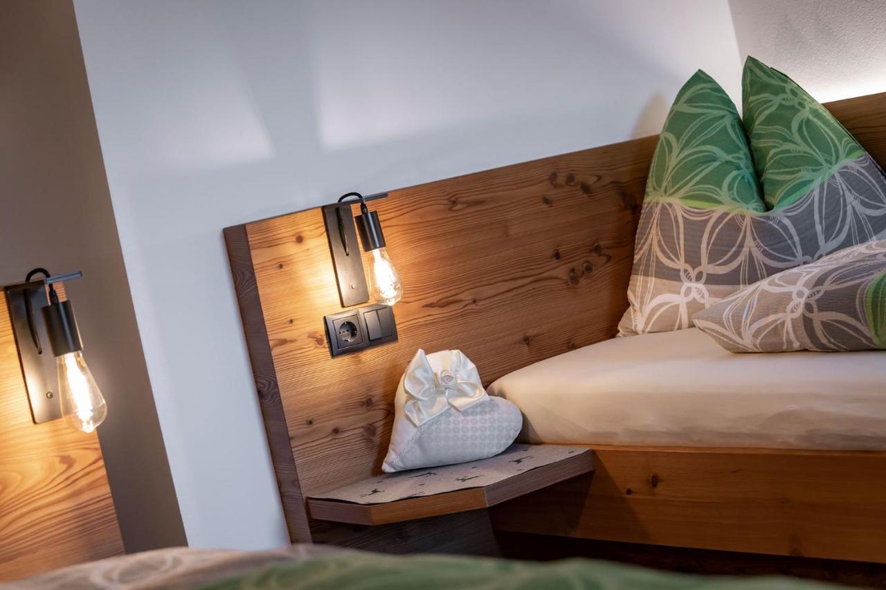 Mesnerhof Apartment Valles Ngoại thất bức ảnh