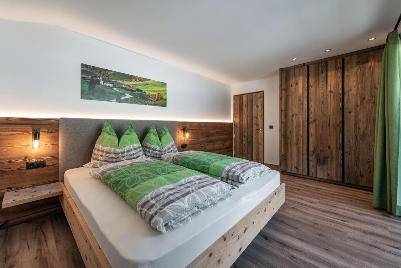 Mesnerhof Apartment Valles Ngoại thất bức ảnh