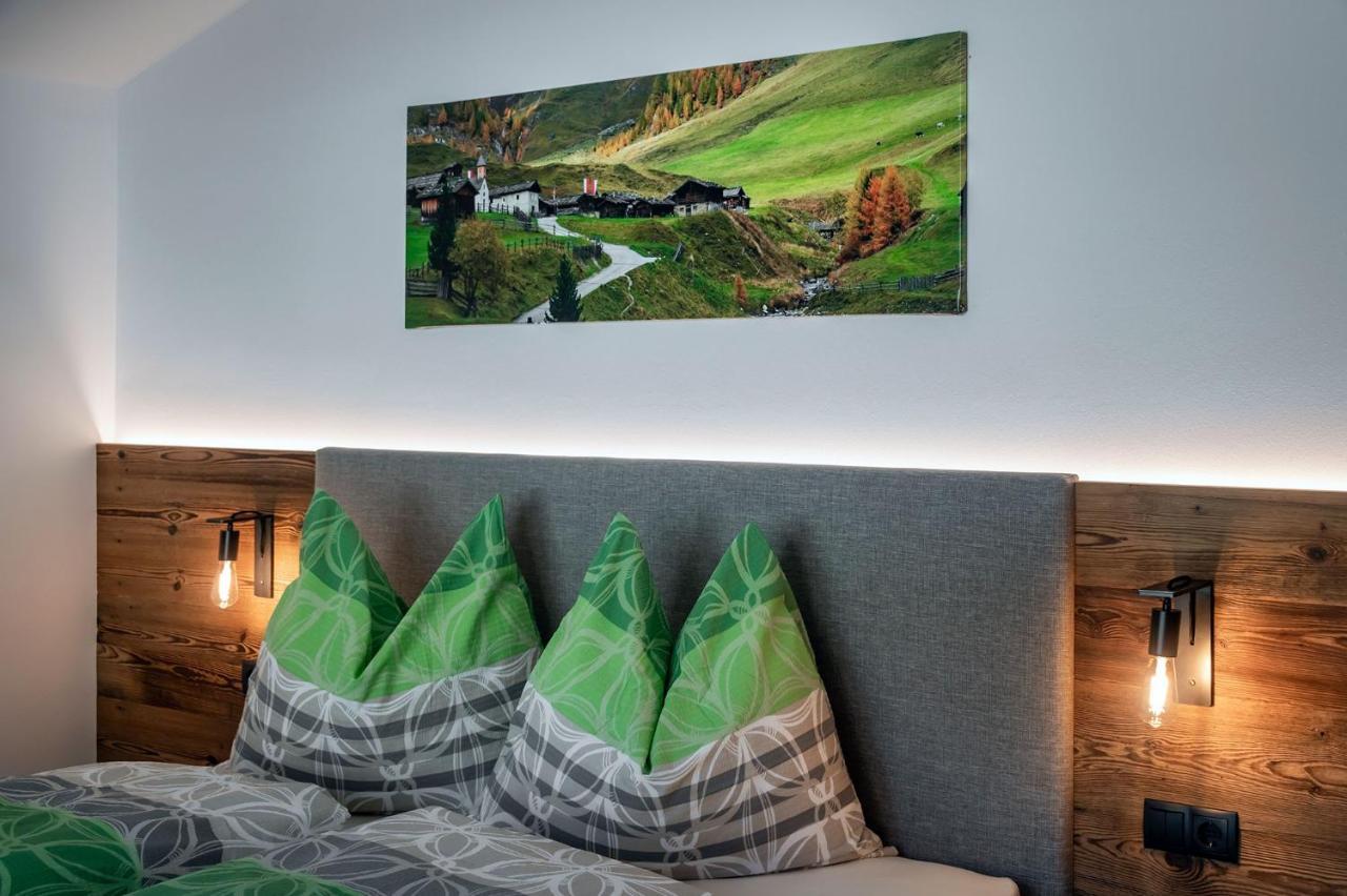 Mesnerhof Apartment Valles Ngoại thất bức ảnh